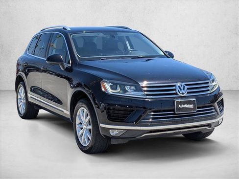 Used 2015 Volkswagen Touareg Sport AWD/4WD image 3