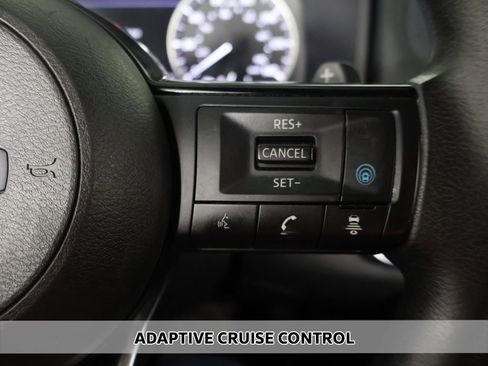 Used 2021 Nissan Rogue SV AWD/4WD image 3