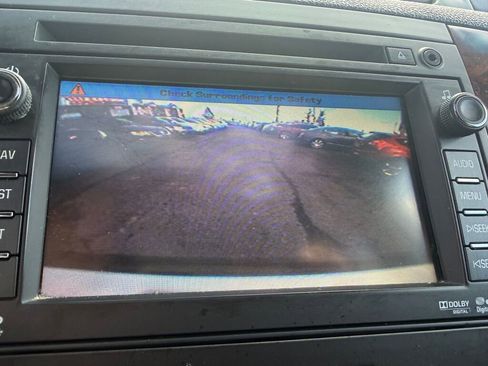 Used 2011 Chevrolet Tahoe LT image 15