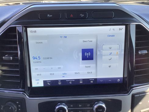 Used 2022 Ford F250 Lariat w/ Chrome Package image 16