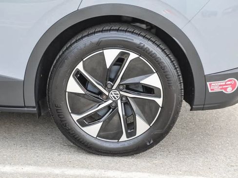 Used 2022 Volkswagen ID.4 Pro S image 10