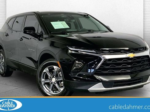 Used 2025 Chevrolet Blazer LT AWD/4WD image 1