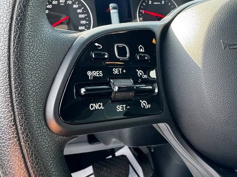 Used 2024 Mercedes-Benz Sprinter 2500 image 25