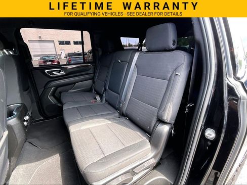 Used 2022 GMC Yukon XL SLE w/ Gmc Pro Safety Plus Package AWD/4WD image 22