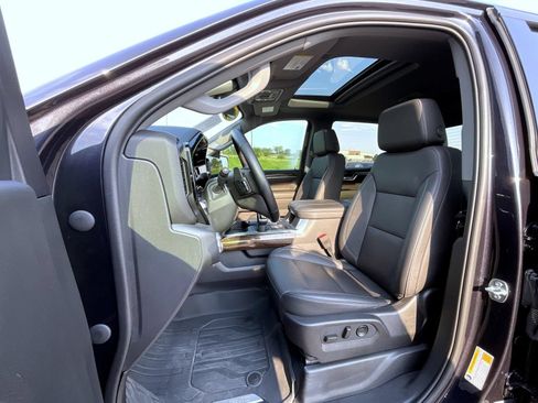 Certified 2023 GMC Sierra 1500 Elevation w/ Elevation Premium Package AWD/4WD image 10