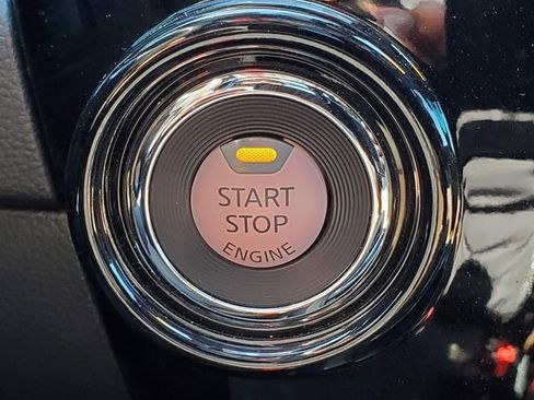 Used 2024 Nissan Titan Platinum Reserve w/ Moonroof Package image 24