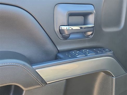 Used 2018 Chevrolet Silverado 1500 LT w/ All Star Edition image 11