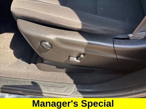 Used 2023 Dodge Durango GT AWD/4WD image 11