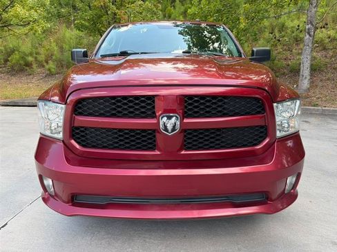 Used 2015 RAM 1500 Express RWD image 2