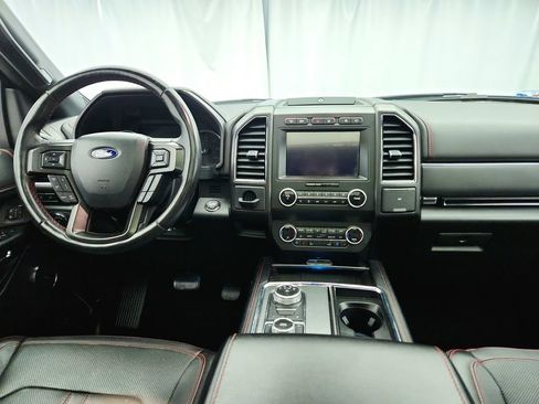 Used 2019 Ford Expedition Limited w/ Equipment Group 303A AWD/4WD image 35