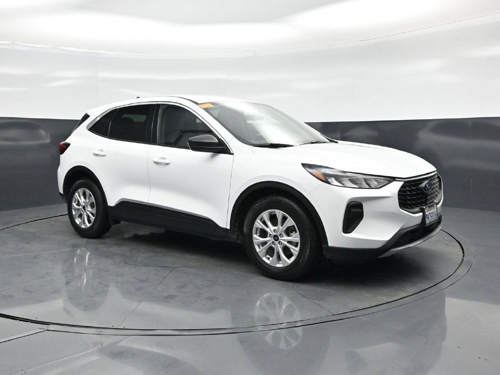 Certified 2023 Ford Escape Active FWD image 10
