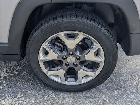 Used 2021 Jeep Compass Limited w/ Sun and Sound Group AWD/4WD image 13