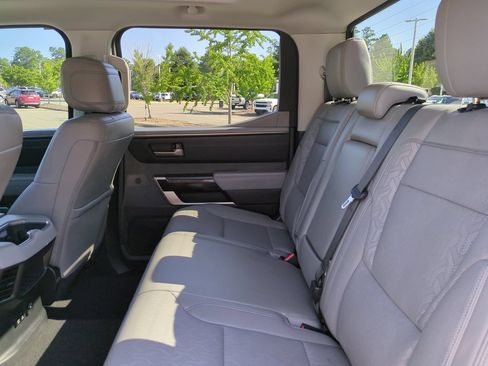 Used 2024 Toyota Tundra Limited AWD/4WD image 14