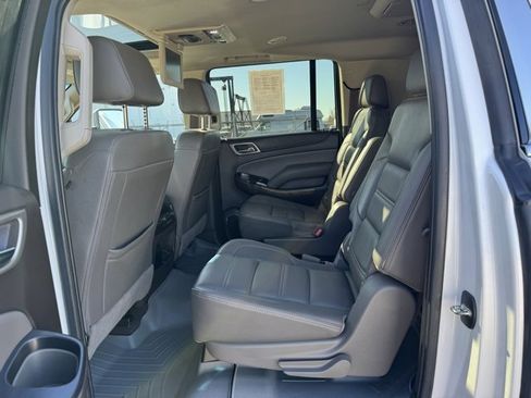 Used 2019 GMC Yukon XL Denali w/ Open Road Package image 27