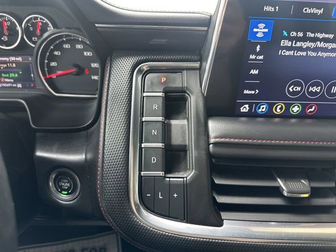 Used 2021 Chevrolet Suburban RST w/ Luxury Package AWD/4WD image 33
