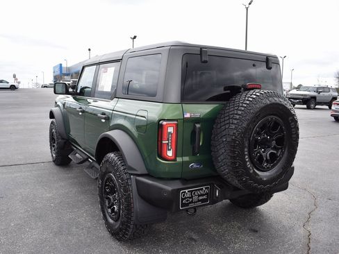 Used 2023 Ford Bronco Wildtrak image 5