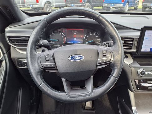 Certified 2020 Ford Explorer XLT w/ Equipment Group 202A image 24