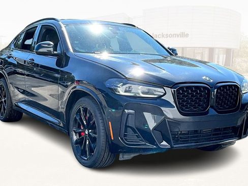 Used 2022 BMW X4 xDrive30i image 3