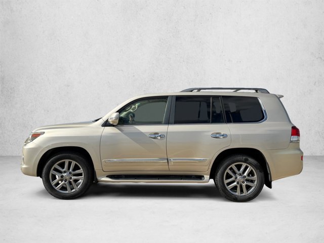Used 2013 Lexus LX 570 4WD w/ Luxury Pkg image 8