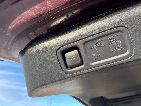 Used 2024 Ford Expedition Max Platinum AWD/4WD image 36
