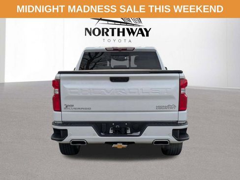 Used 2022 Chevrolet Silverado 1500 High Country w/ High Country Premium Package image 5