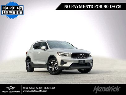 Used 2025 Volvo XC40 B5 Core