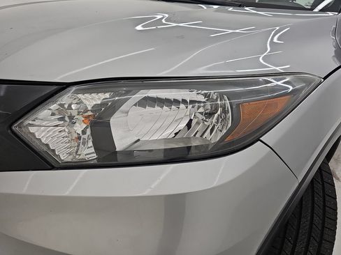 Used 2018 Honda HR-V LX image 34