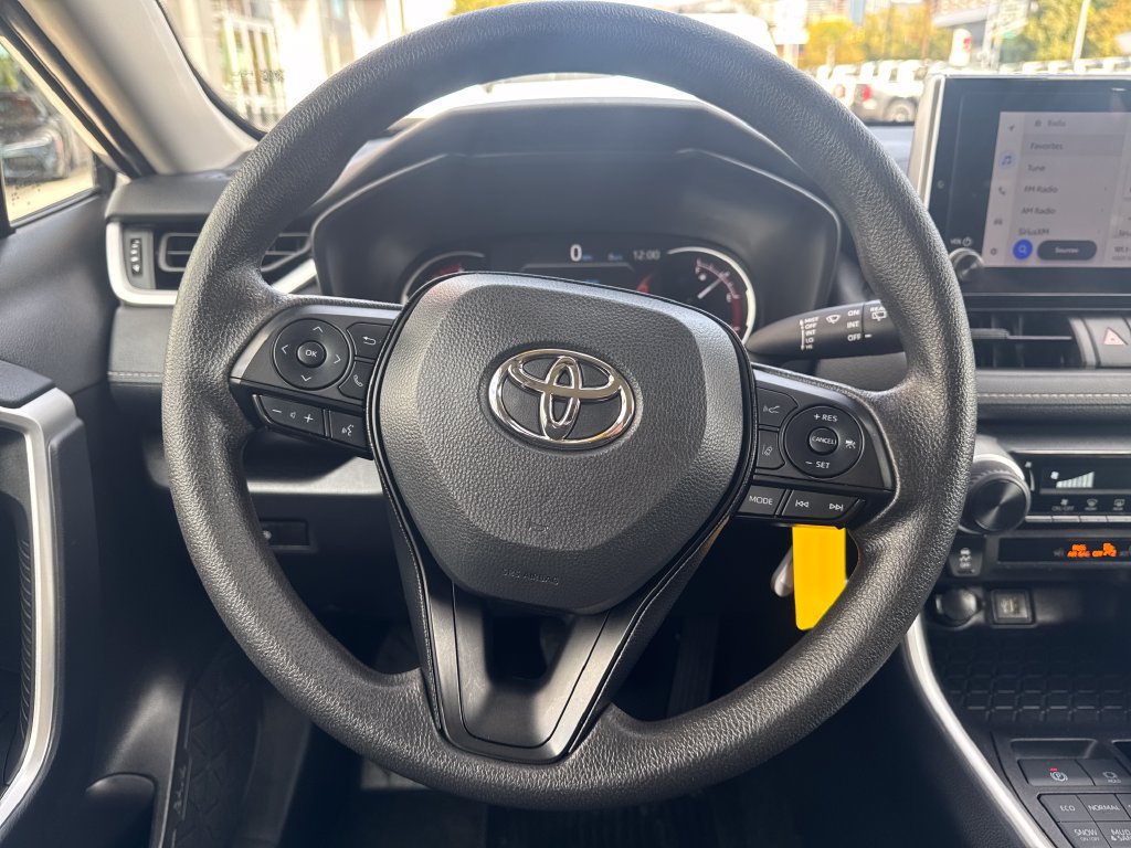 Certified 2025 Toyota RAV4 LE AWD/4WD image 15