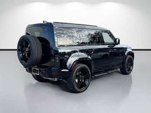 New 2026 Land Rover Defender 110 X-Dynamic SE AWD/4WD image 5