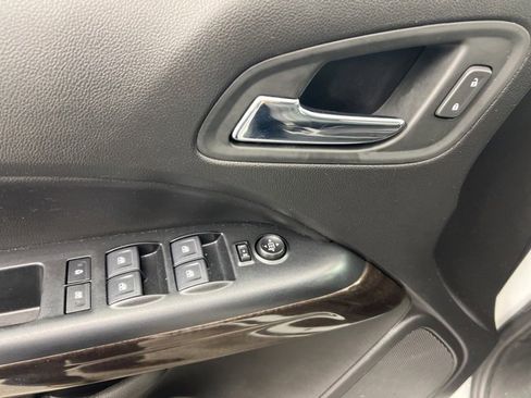 Used 2019 GMC Canyon SLT image 12