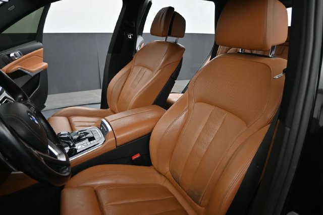 Used 2019 BMW X5 xDrive40i AWD/4WD image 11