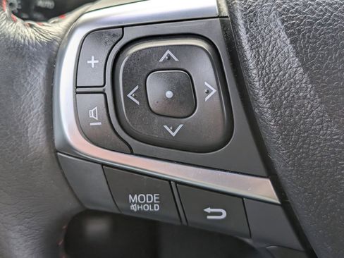 Used 2016 Toyota Camry SE w/ Moonroof Package image 15