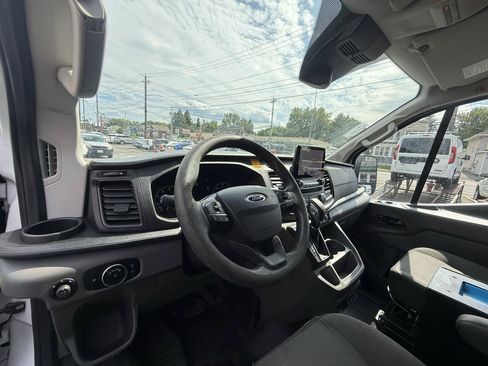 Used 2020 Ford Transit 350 Low Roof AWD image 18