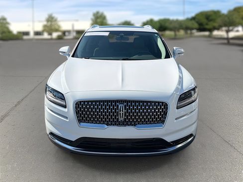 Certified 2023 Lincoln Nautilus Reserve w/ Equipment Group 201A FWD image 2