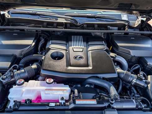 New 2026 Lexus LX 600 4WD w/ Luxury Package image 12