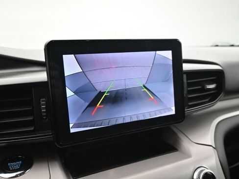 Used 2023 Ford Explorer XLT RWD image 16