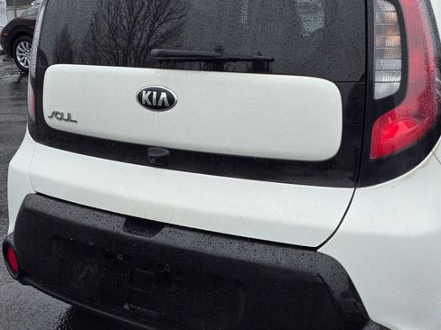 Used 2016 Kia Soul + w/ Designer's Package FWD image 14