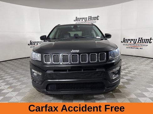 Used 2021 Jeep Compass Latitude image 4