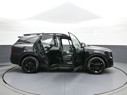 Certified 2025 Kia Sorento SX Prestige image 44