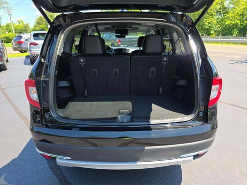 Used 2020 Honda Pilot Touring image 13