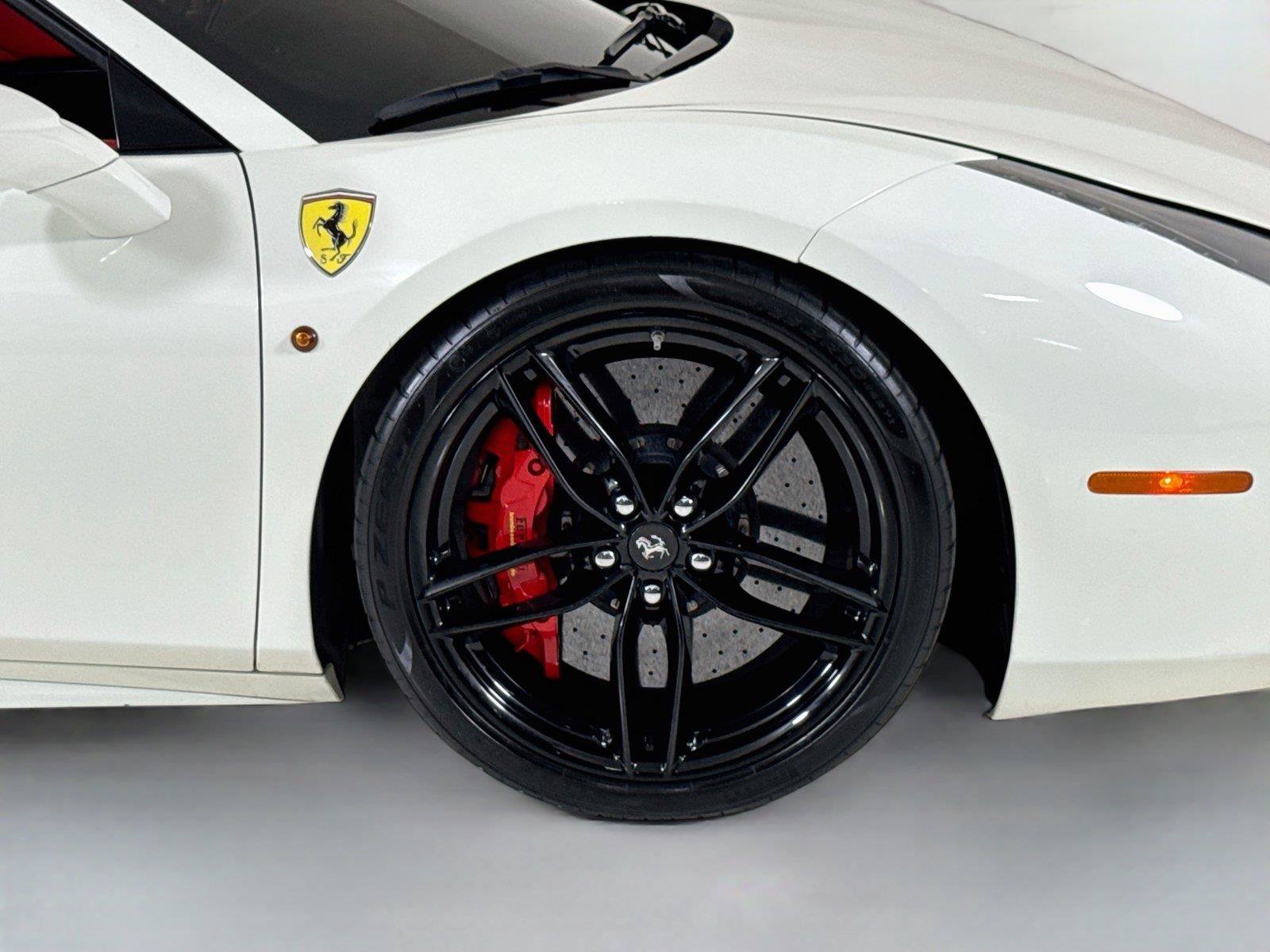 Used 2019 Ferrari 488 Spider RWD image 40