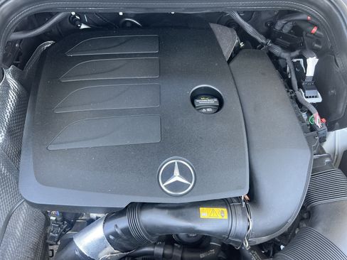 Used 2023 Mercedes-Benz GLE 350 4MATIC w/ Premium Package image 36