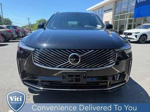 New 2026 Volvo XC90 T8 Plus w/ Protection Package Premier AWD/4WD image 3