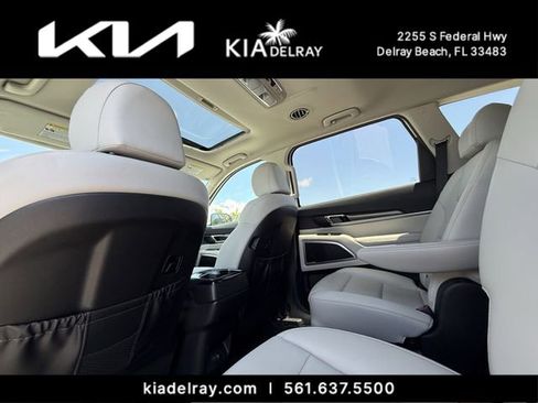 Certified 2023 Kia Telluride S w/ S Sunroof Package FWD image 14