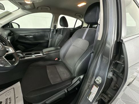 Certified 2021 Nissan Sentra SV w/ Trunk Package FWD image 11