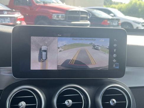 Certified 2022 Mercedes-Benz GLC 300 image 33