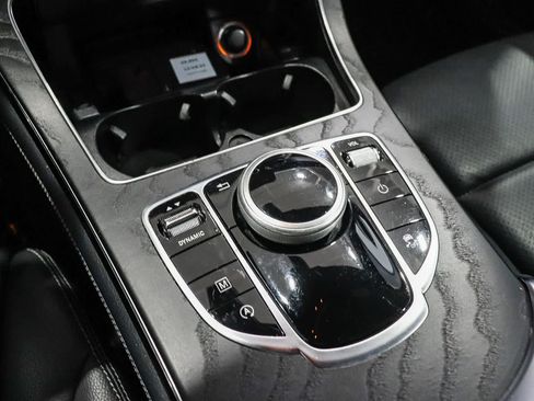 Used 2019 Mercedes-Benz GLC 300 image 22