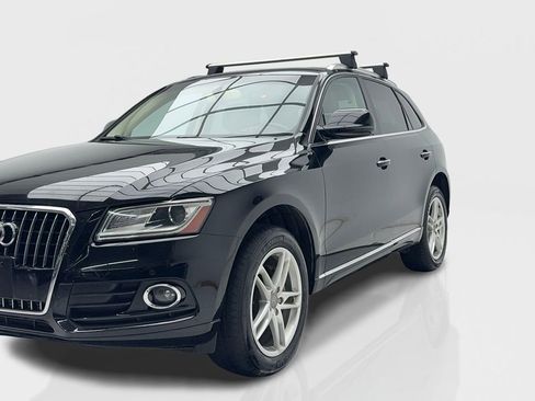 Used 2017 Audi Q5 2.0T Premium Plus w/ Technology Package image 3