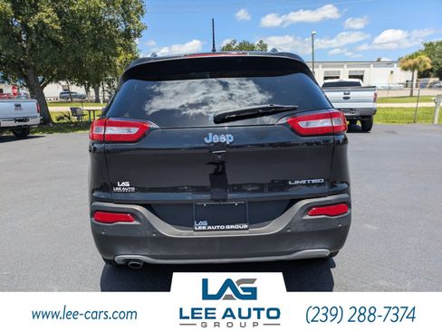 Used 2016 Jeep Cherokee Limited w/ Luxury Group FWD image 4