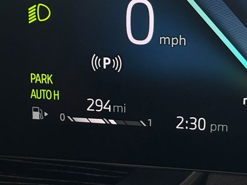 Used 2025 BMW 740i xDrive image 26